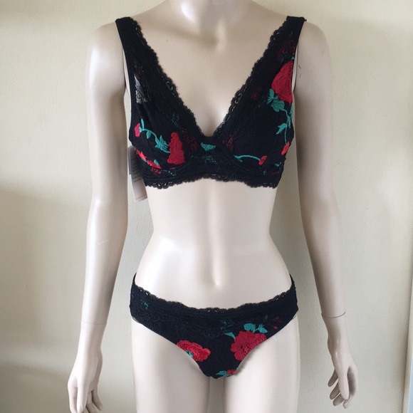 Lingerie set floral embroidered - Picture 2 of 13